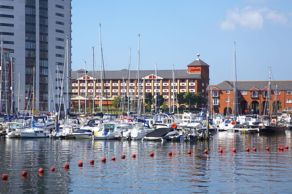 Delta Hotels By Marriott Swansea Exterior photo