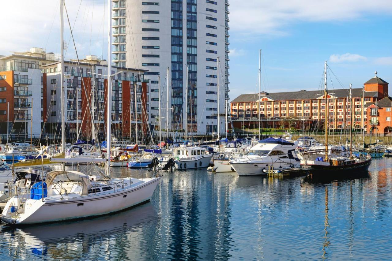 Delta Hotels By Marriott Swansea Exterior photo